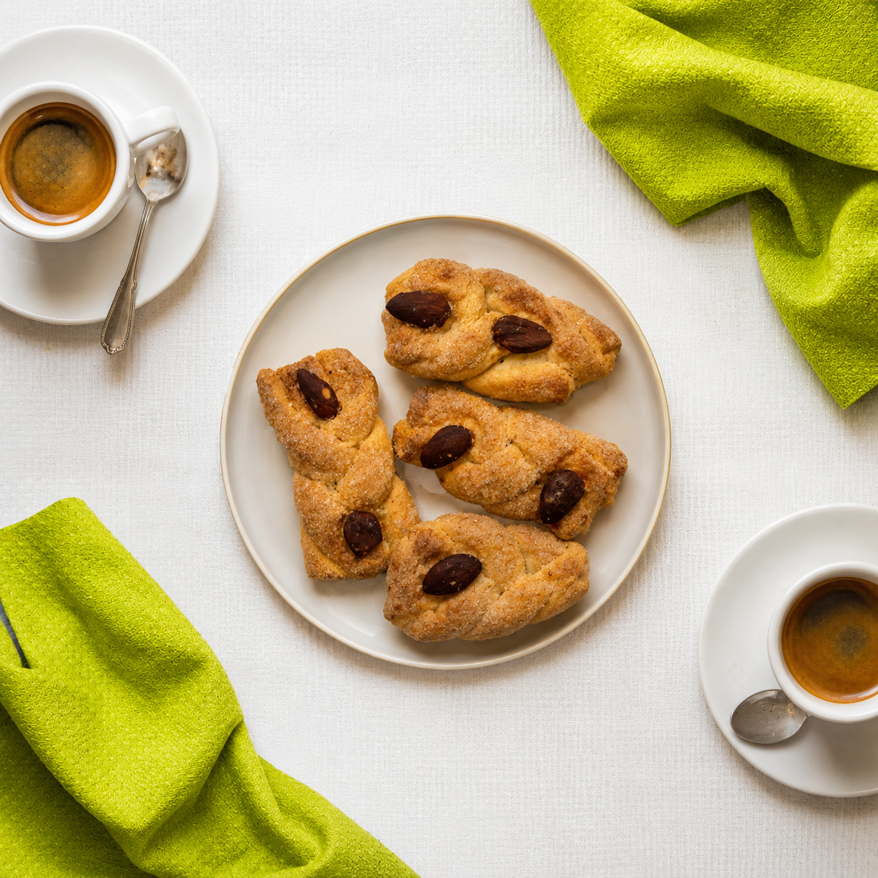 Intorchiate Dolci con Mandorle