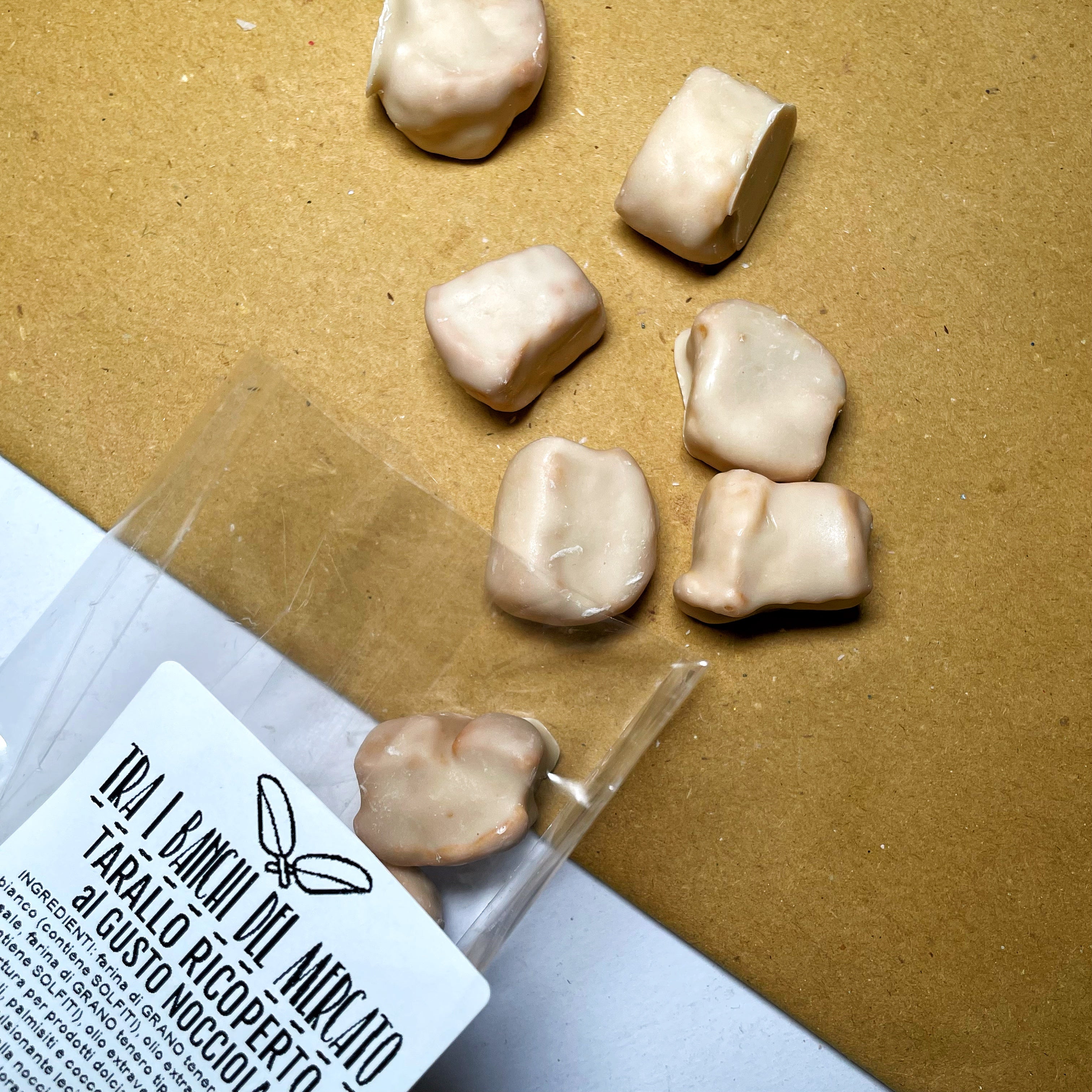 Pralina di Tarallo Ricoperta al gusto Nocciola 100gr