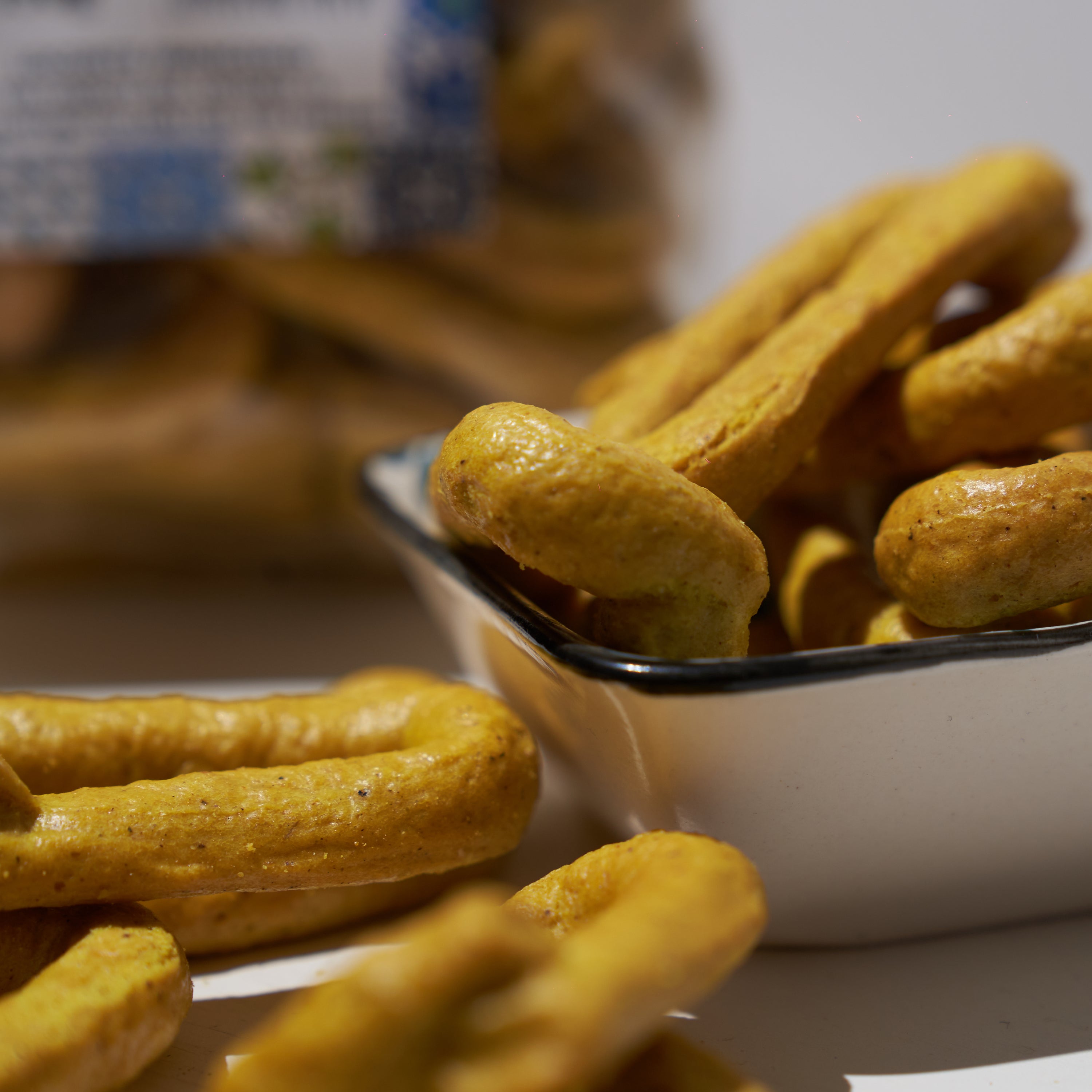Turmeric and Pepper Taralli with Yeast-Free Italian Flours 350g